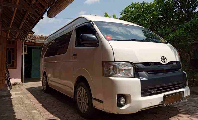 Toyota Hiace